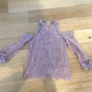 VICI lace light purple top